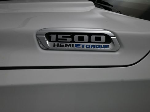 Used 2024 RAM 1500 Laramie RWD image 23
