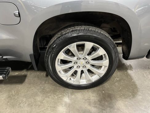 Used 2021 Chevrolet Silverado 1500 High Country w/ Technology Package image 25