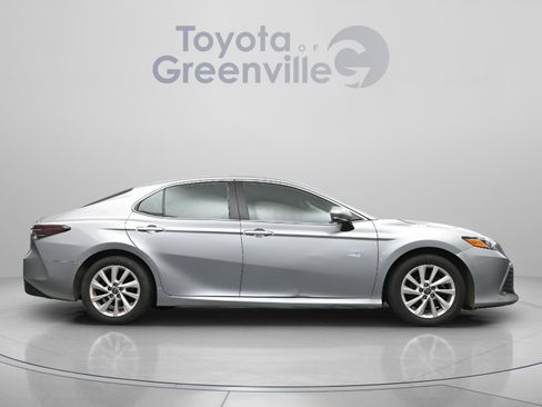 Used 2023 Toyota Camry LE w/ Convenience Package FWD image 17