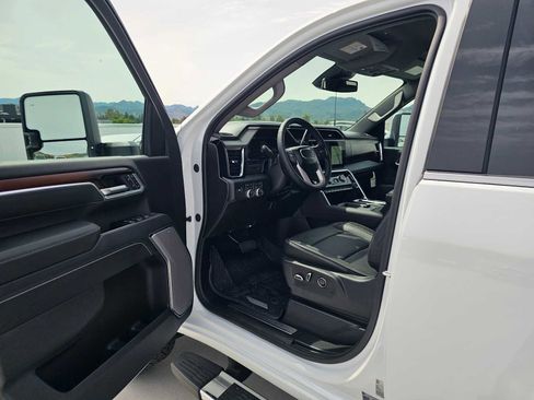 New 2026 GMC Sierra 3500 Denali AWD/4WD image 19