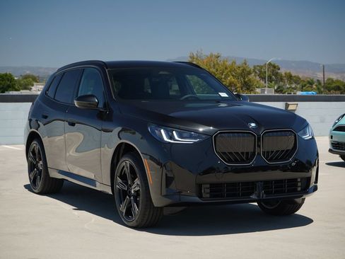 New 2026 BMW X3 xDrive30i w/ M Sport Package AWD/4WD image 3