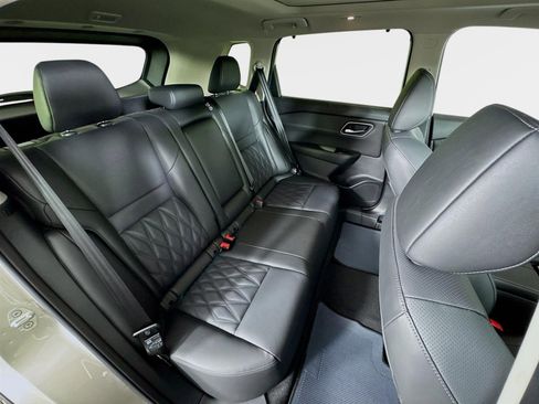 New 2026 Nissan Rogue Platinum AWD/4WD image 28