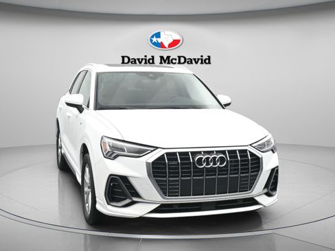 Used 2022 Audi Q3 2.0T Premium Plus AWD/4WD image 2