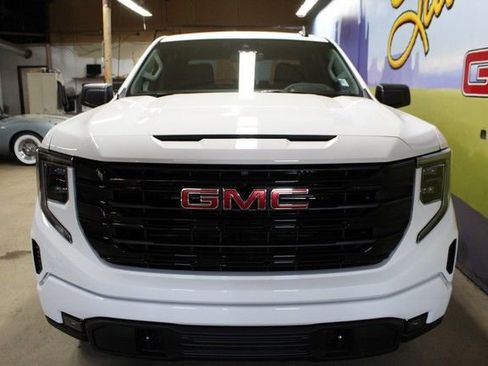 New 2026 GMC Sierra 1500 Elevation AWD/4WD image 2