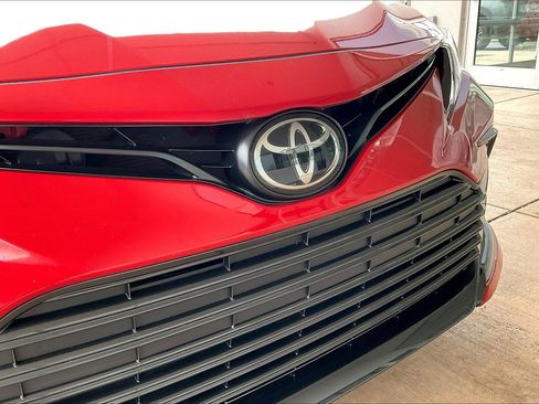Used 2023 Toyota Camry LE image 32
