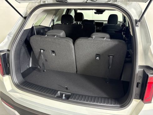 New 2026 Kia Sorento LX FWD image 21