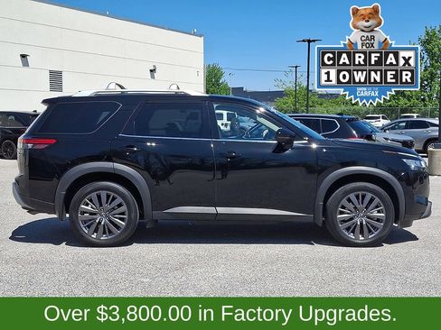 Used 2023 Nissan Pathfinder SL w/ SL Premium Package AWD/4WD image 10