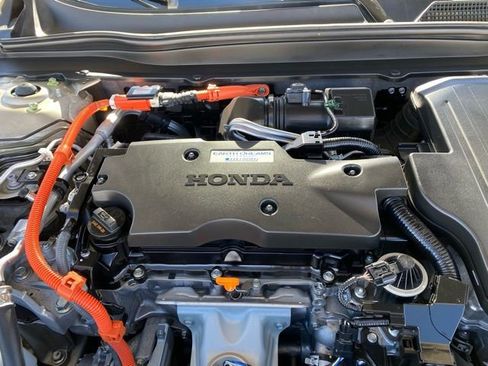 Used 2019 Honda Accord Hybrid image 23