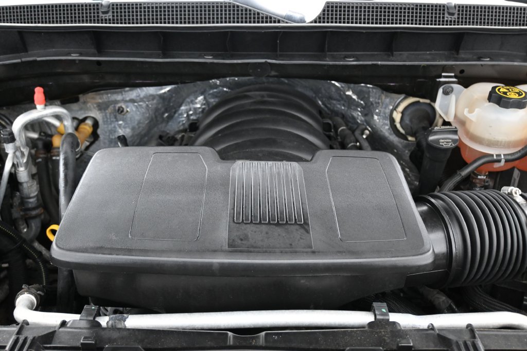 Used 2021 Chevrolet Suburban LT RWD image 39