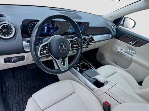 Used 2023 Mercedes-Benz GLB 250 image 7