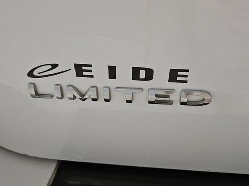 Used 2015 Ford Expedition EL Limited w/ Equipment Group 301A AWD/4WD image 38