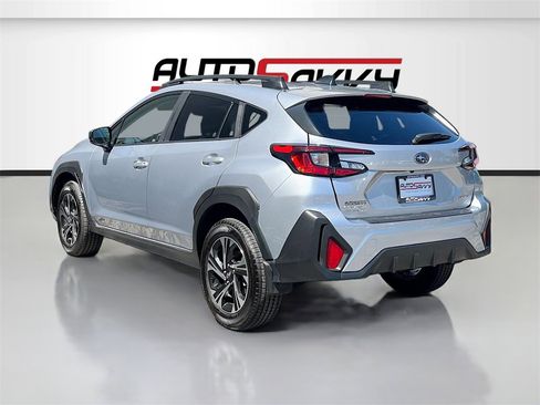 Used 2024 Subaru Crosstrek 2.0i Premium image 5