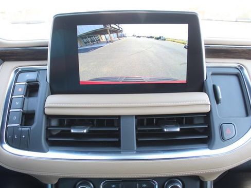 Used 2023 Chevrolet Tahoe Premier AWD/4WD image 32