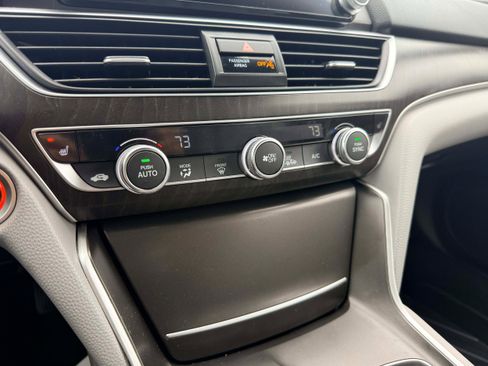 Used 2018 Honda Accord EX-L image 23