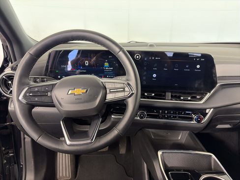 Used 2025 Chevrolet Equinox LT AWD/4WD image 11