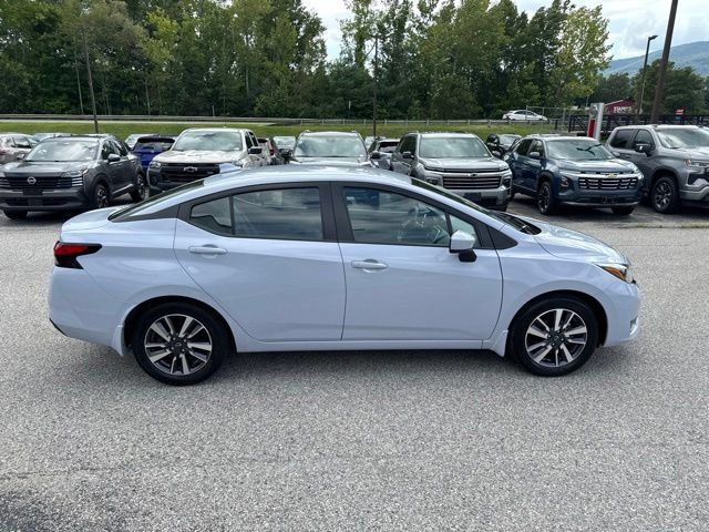 Used 2025 Nissan Versa SV w/ Trunk Package FWD image 16