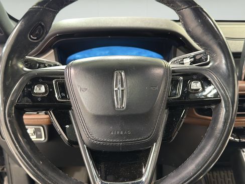 Used 2022 Lincoln Aviator Reserve w/ Equipment Group 201A AWD/4WD image 12