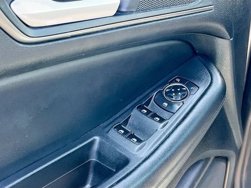 Used 2024 Ford Edge SE w/ Black Appearance Package image 17