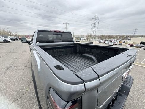 Used 2026 GMC Sierra 2500 AT4X image 28