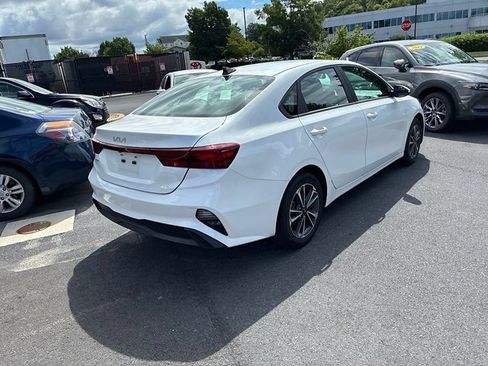 Used 2024 Kia Forte LXS FWD image 8