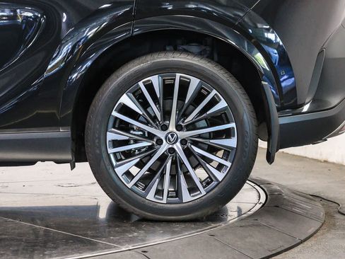 Used 2025 Lexus RX 350 w/ Convenience Package AWD/4WD image 10