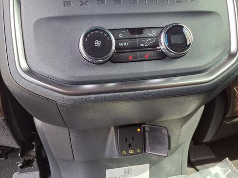 New 2025 Ford Expedition Max King Ranch image 20