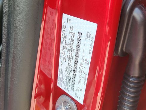 Used 2025 Ford Escape ST-Line AWD/4WD image 18