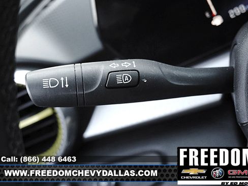 Certified 2025 Chevrolet Trax LT w/ Driver Confidence Package FWD image 22