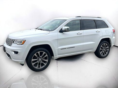 Used 2017 Jeep Grand Cherokee Overland w/ Jeep Active Safety Group AWD/4WD image 2