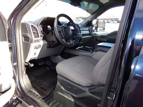 Used 2021 Ford F250 XLT w/ XLT Premium Package image 34