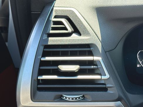 Used 2024 BMW X3 xDrive30i image 22