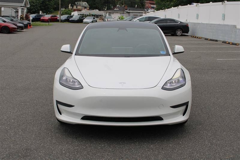 Used 2021 Tesla Model 3 Standard Range Plus RWD image 2