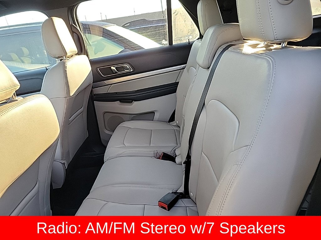 Used 2018 Ford Explorer XLT w/ Equipment Group 202A AWD/4WD image 14