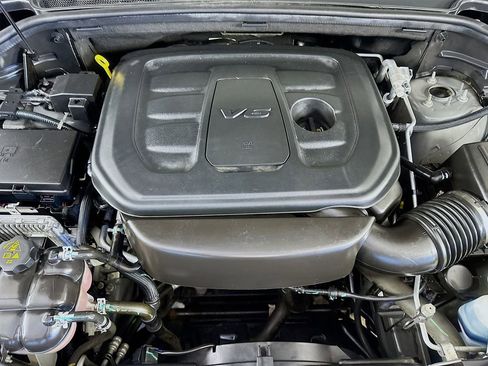 Used 2021 Jeep Grand Cherokee Laredo X image 32