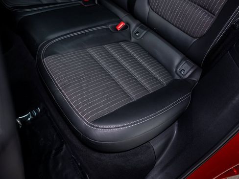 Used 2023 Porsche Macan T image 38