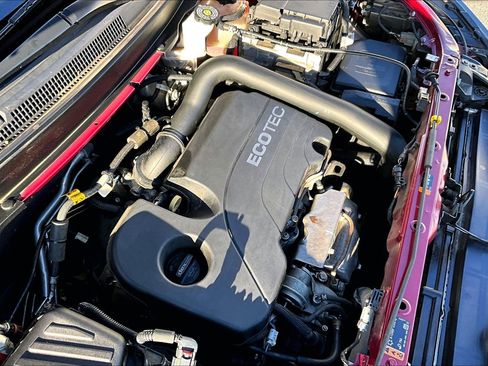 Used 2020 Chevrolet Equinox LT w/ Sport Edition image 34