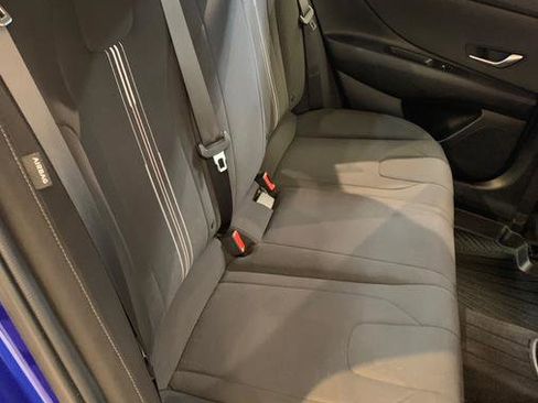 Used 2024 Hyundai Elantra SEL image 42