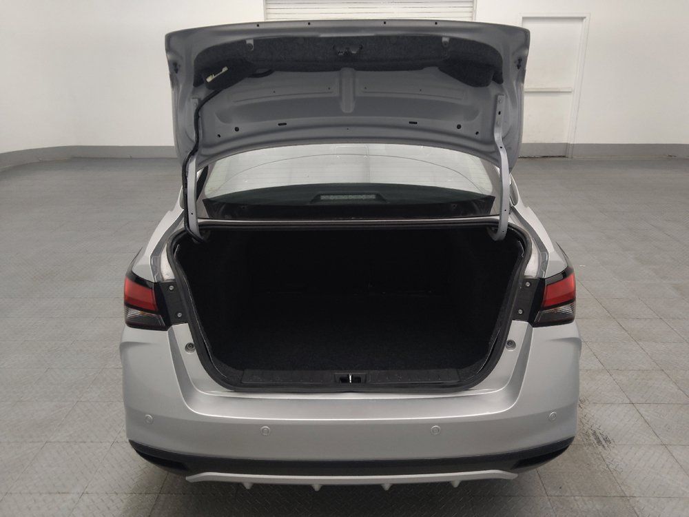 Used 2025 Nissan Versa SV FWD image 29