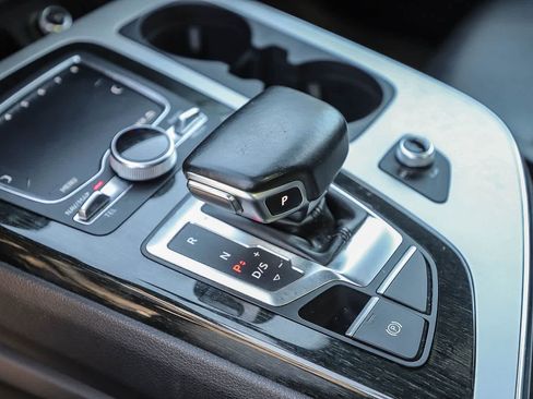 Used 2018 Audi Q7 2.0T Premium Plus w/ Premium Plus Package image 22