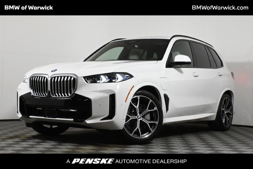 Used 2026 BMW X5 xDrive50e w/ M Sport Package AWD/4WD image 1