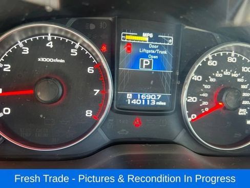 Used 2014 Subaru Outback 2.5i Limited w/ Moonroof Package AWD/4WD image 11