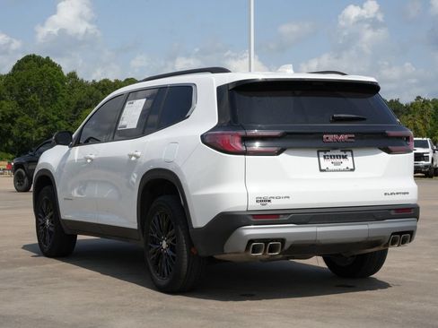 Used 2026 GMC Acadia Elevation w/ Elevation Premium Package FWD image 4