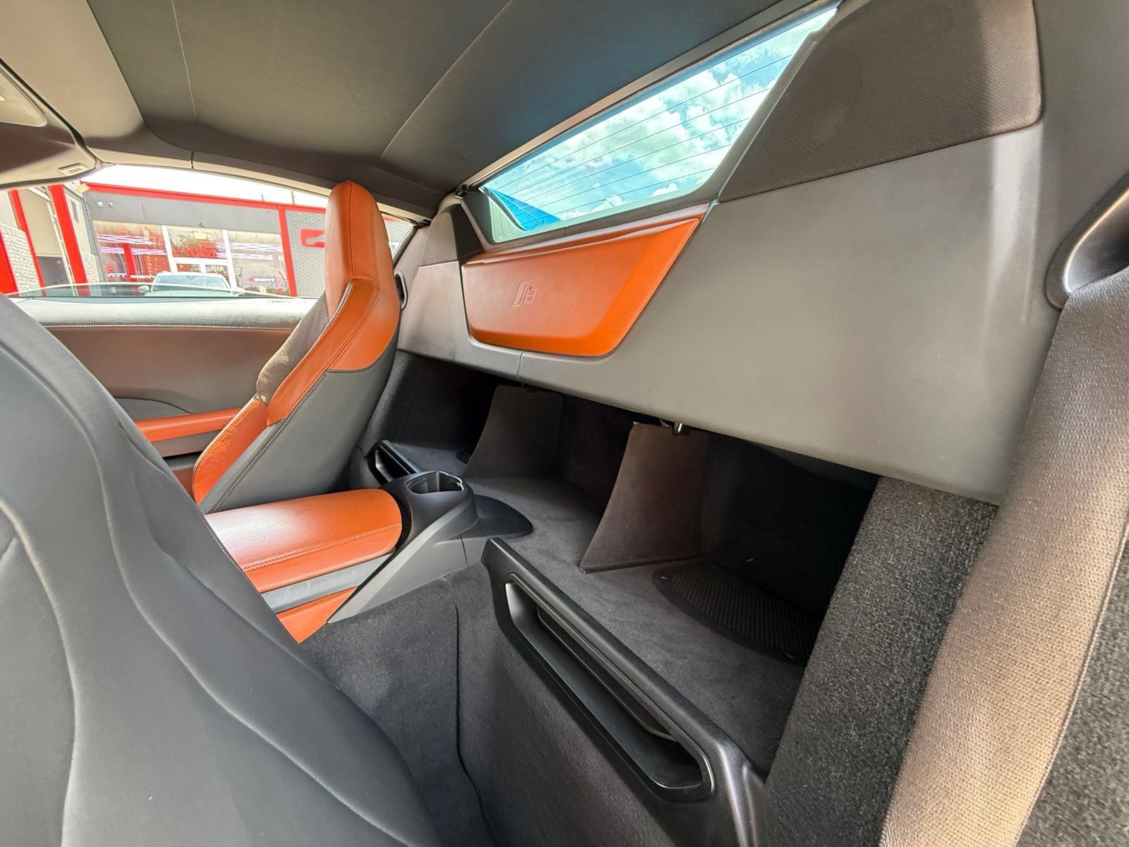 Used 2019 BMW i8 Roadster AWD/4WD image 23