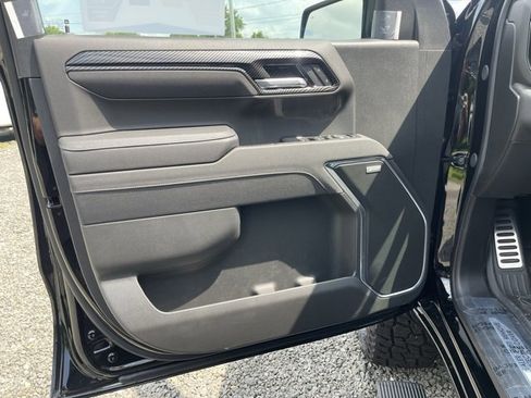 New 2025 Chevrolet Silverado 1500 RST image 18