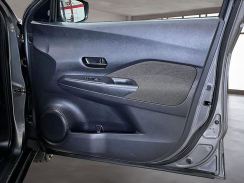 Used 2020 Nissan Kicks S image 21