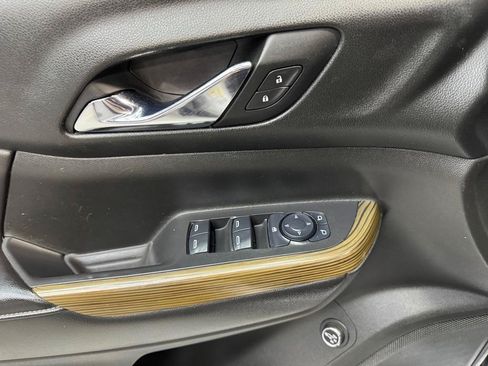 Used 2017 GMC Acadia SLE w/ Driver Alert Package I AWD/4WD image 22