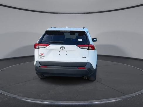 Used 2025 Toyota RAV4 XLE FWD image 7