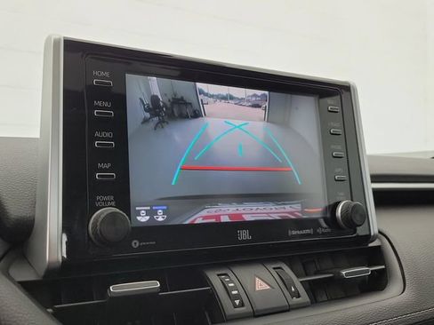 Used 2019 Toyota RAV4 Limited FWD image 30