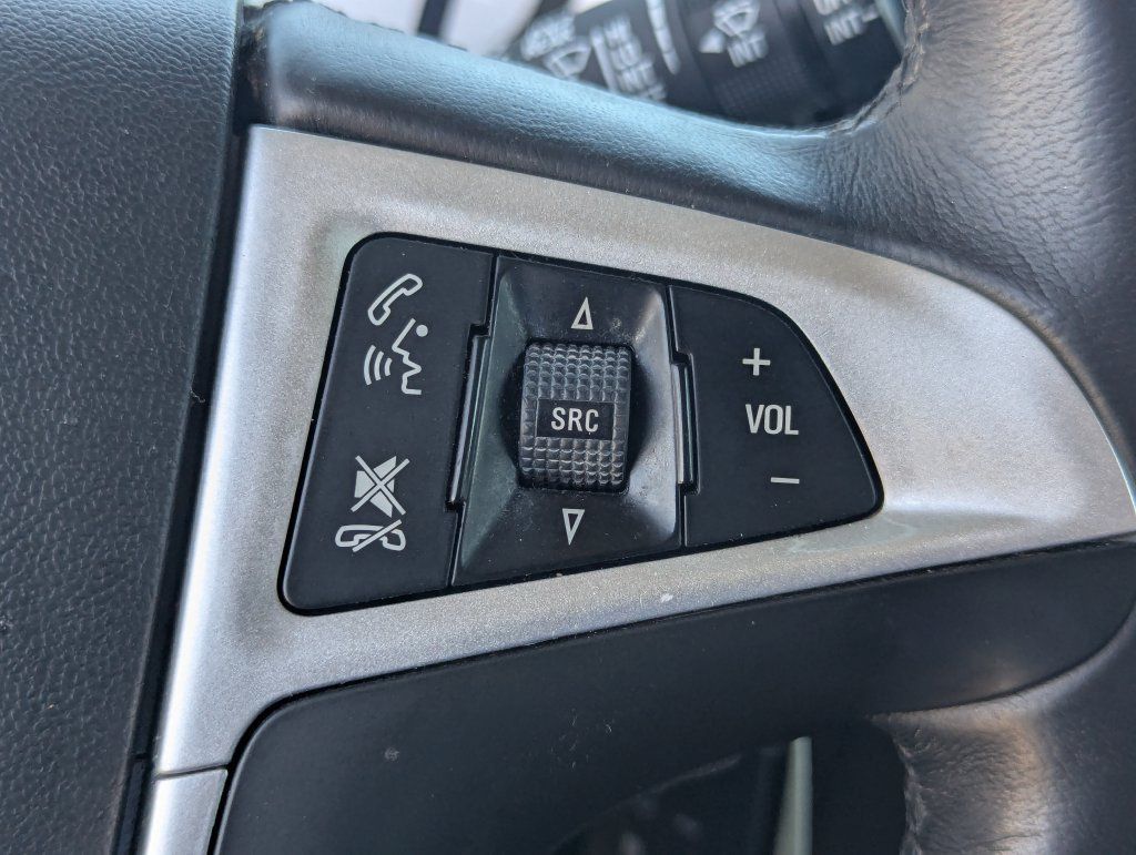 Used 2016 Chevrolet Equinox LTZ w/ Enhanced Convenience Package AWD/4WD image 17