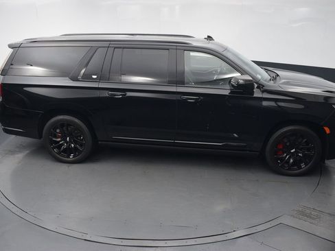 Used 2023 Cadillac Escalade ESV Sport w/ LPO, ONYX Package AWD/4WD image 47